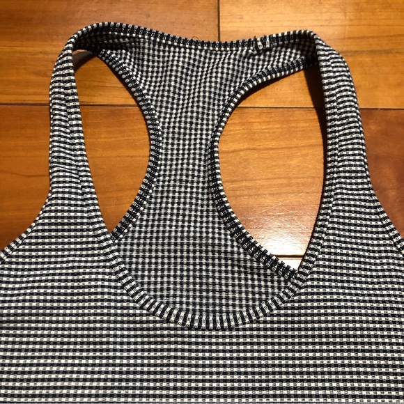 Lululemon Cool Racerback Tank Top sz 6 8 - Picture 2 of 5